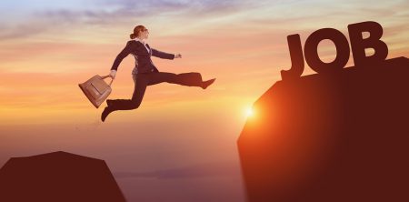 פינת הג’ובים של טימבר: הצעות עבודה למבקרים בתערוכה